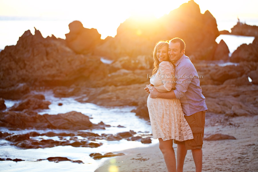 Beach Couples Maternity Pictures (6)