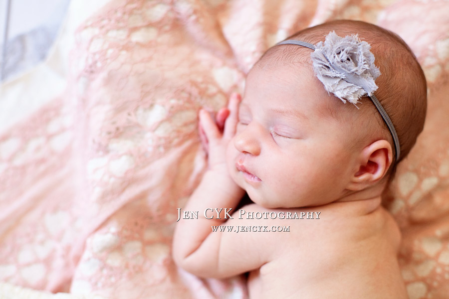 Amazing Newborn Poses (2)