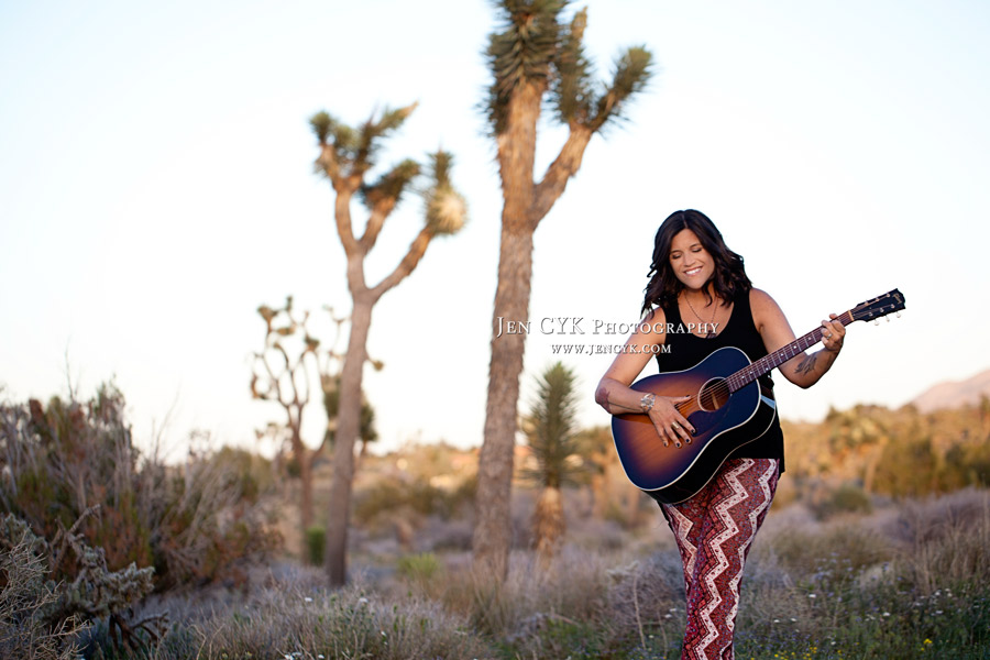 Girl With Guitar Photography (2)