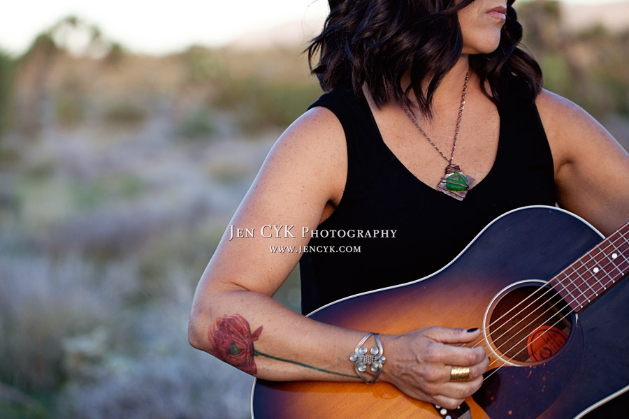 Girl With Guitar Photography (5)