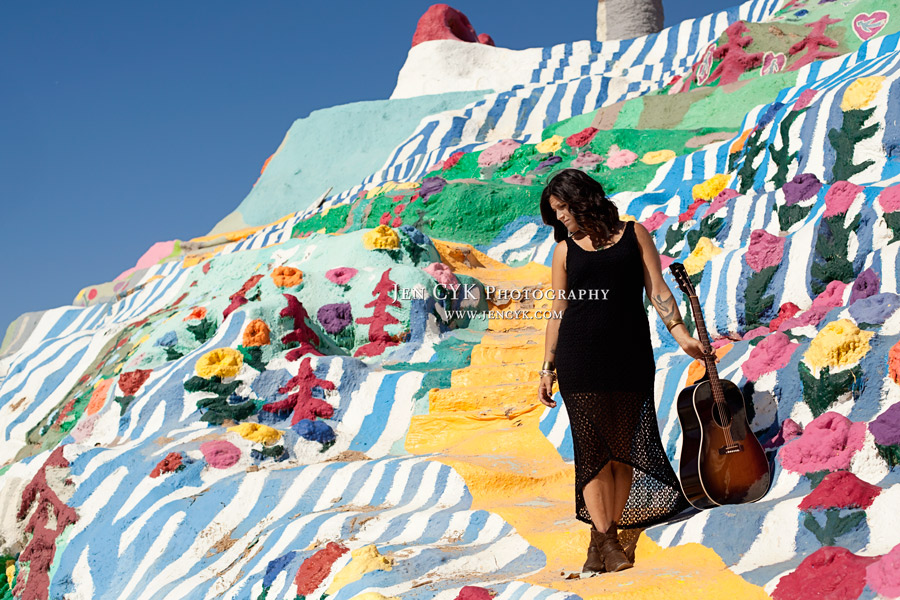 Salvation Mountain Girl Guitar (5)