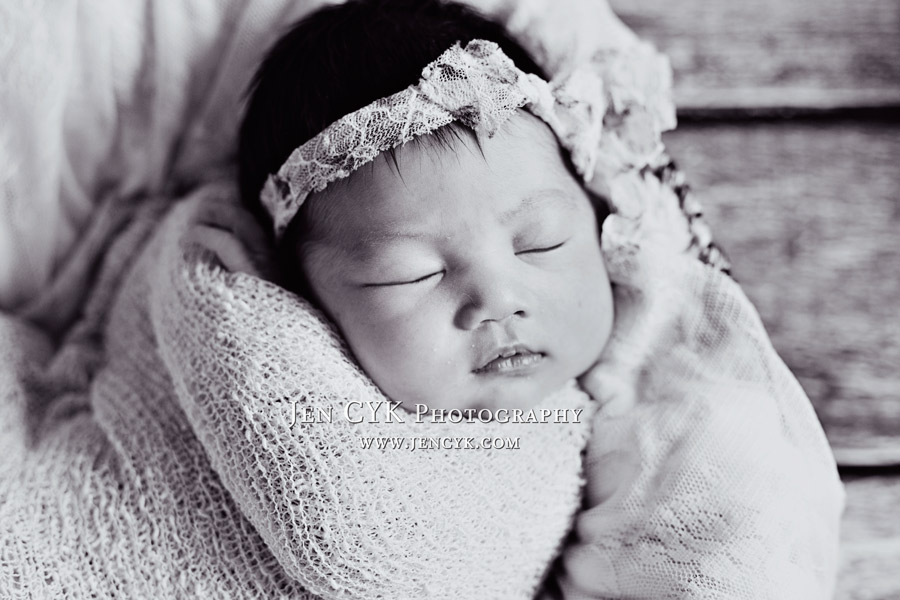 Torrance Newborn Photos (10)