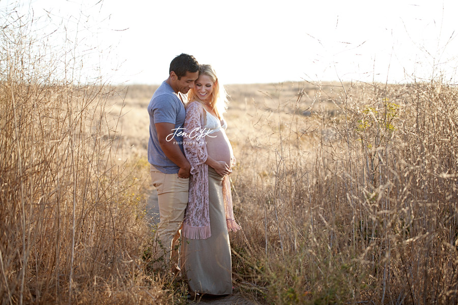 Stunning OC Maternity Photos (13)