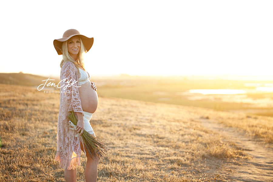 Stunning OC Maternity Photos (21)