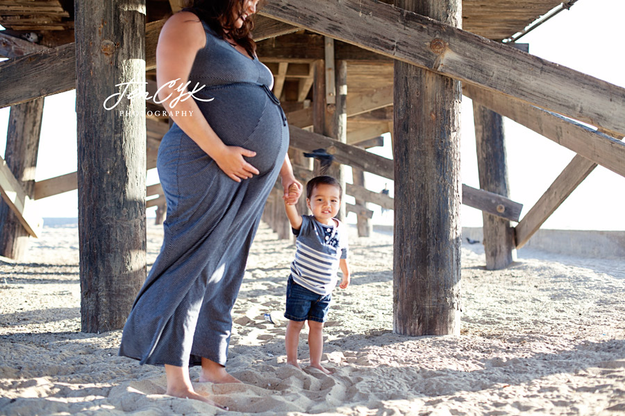 Seal Beach Pier Maternity Pics (6)